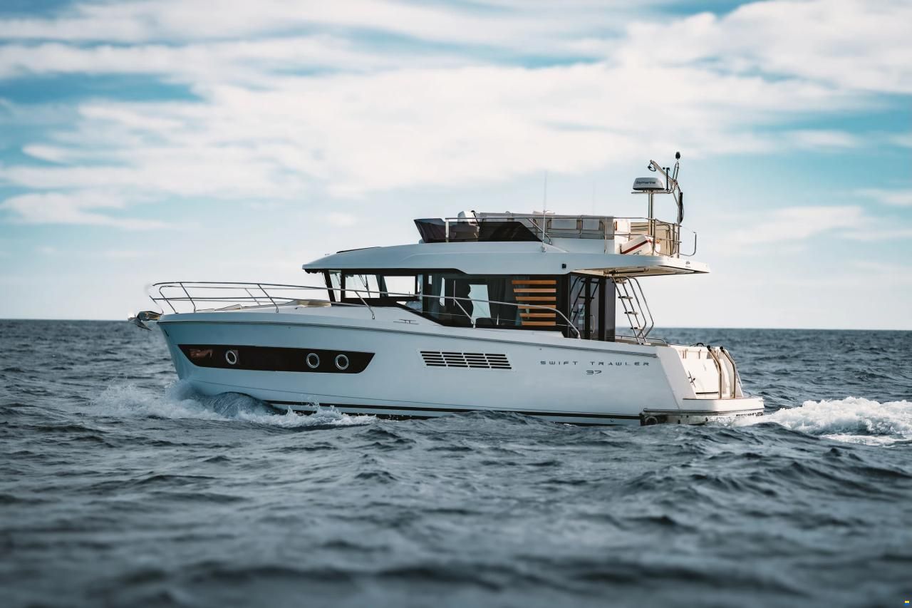 Beneteau Swift Trawler 37 Fly