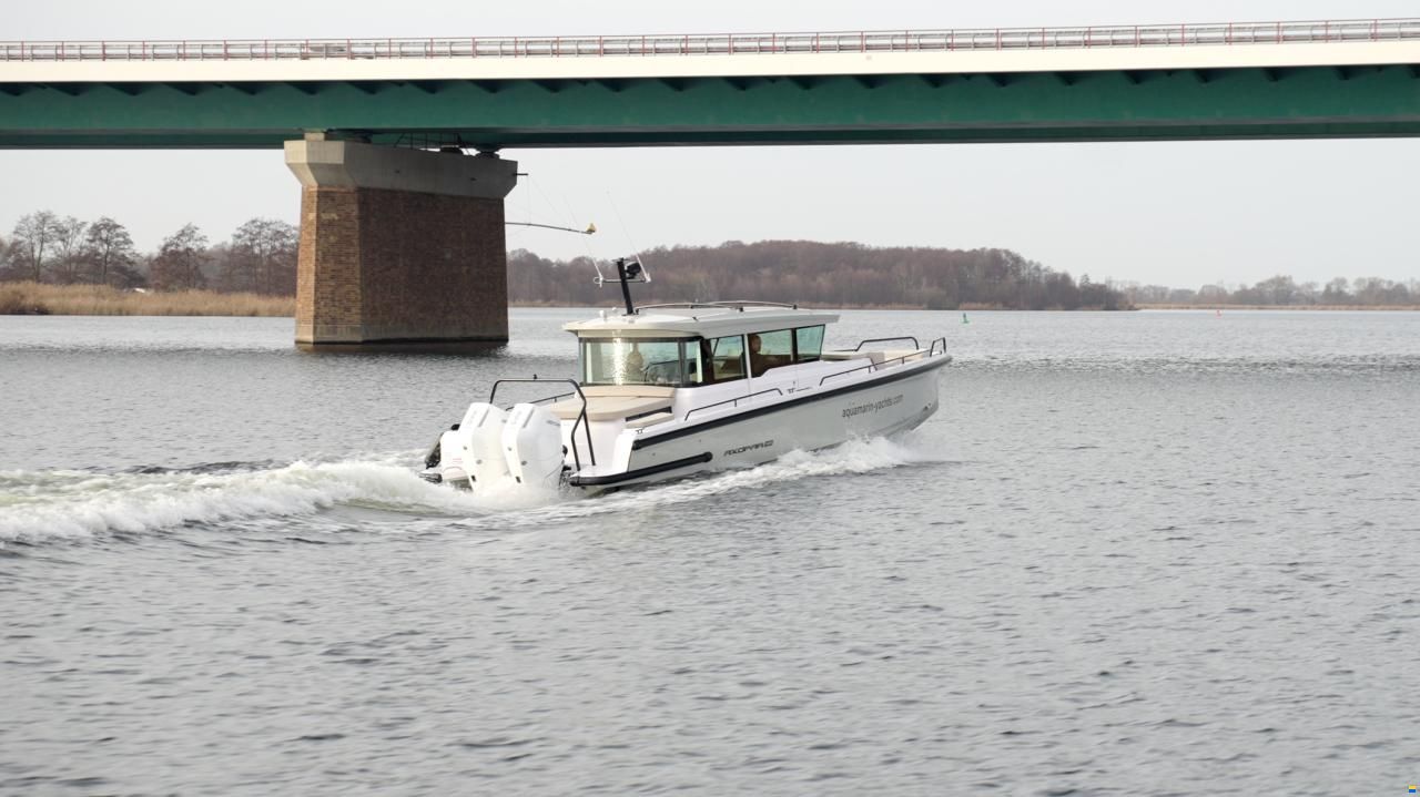 Axopar 37 Cross Cabin