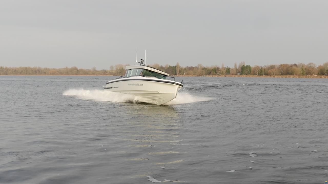 Axopar 37 Cross Cabin