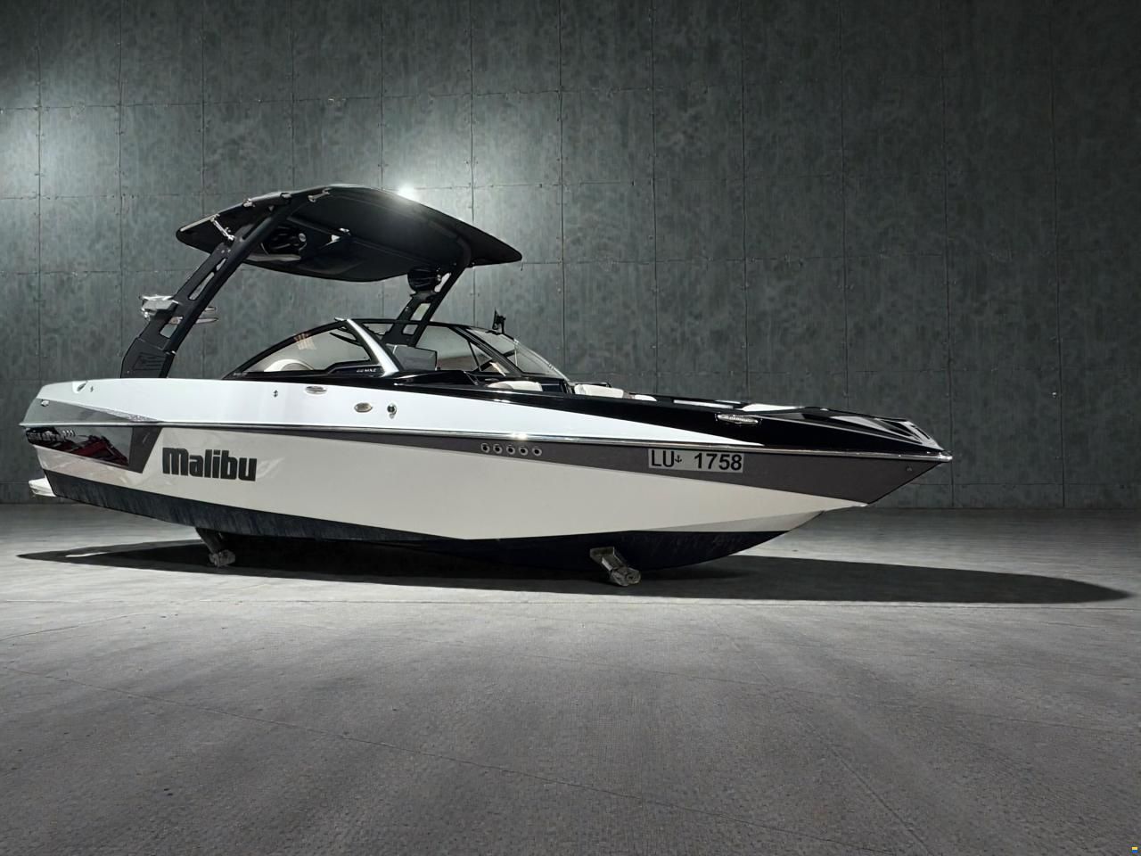 Malibu MXZ 22