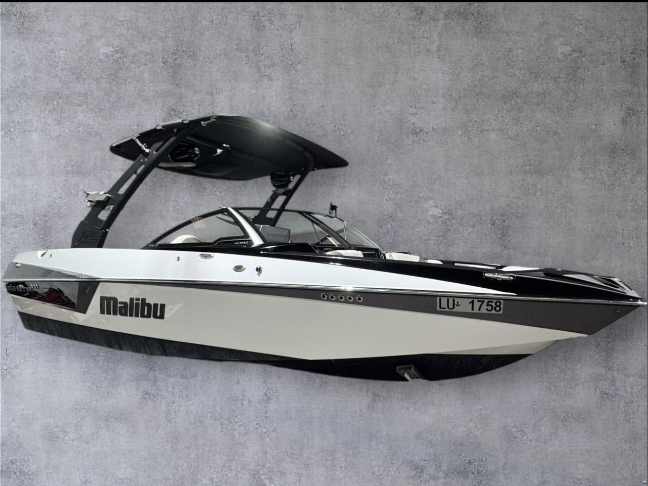 Malibu MXZ 22