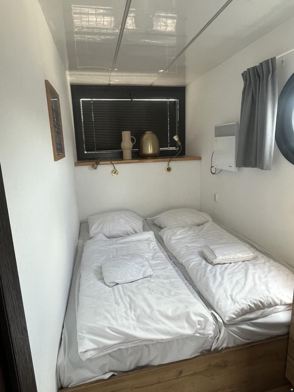 Campi 400, Met Ligplaats In Uitgeest