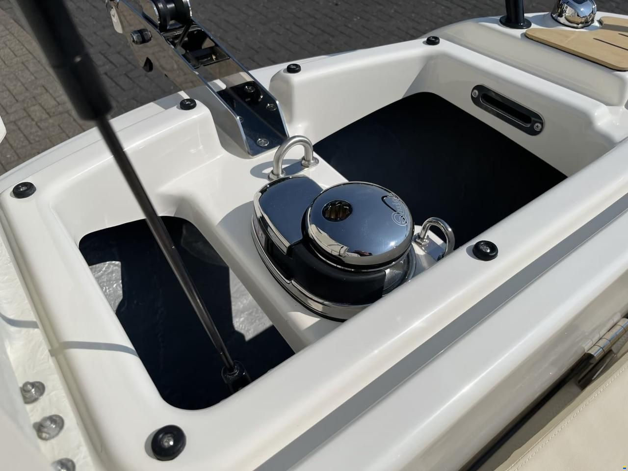 Quicksilver 705 Open