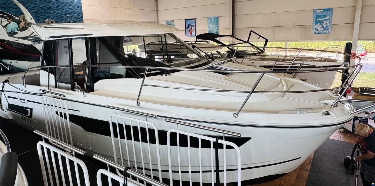 Jeanneau Merry Fisher 895