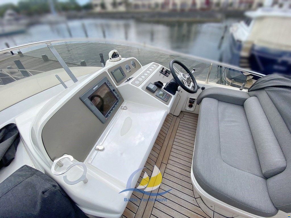 Sealine T52