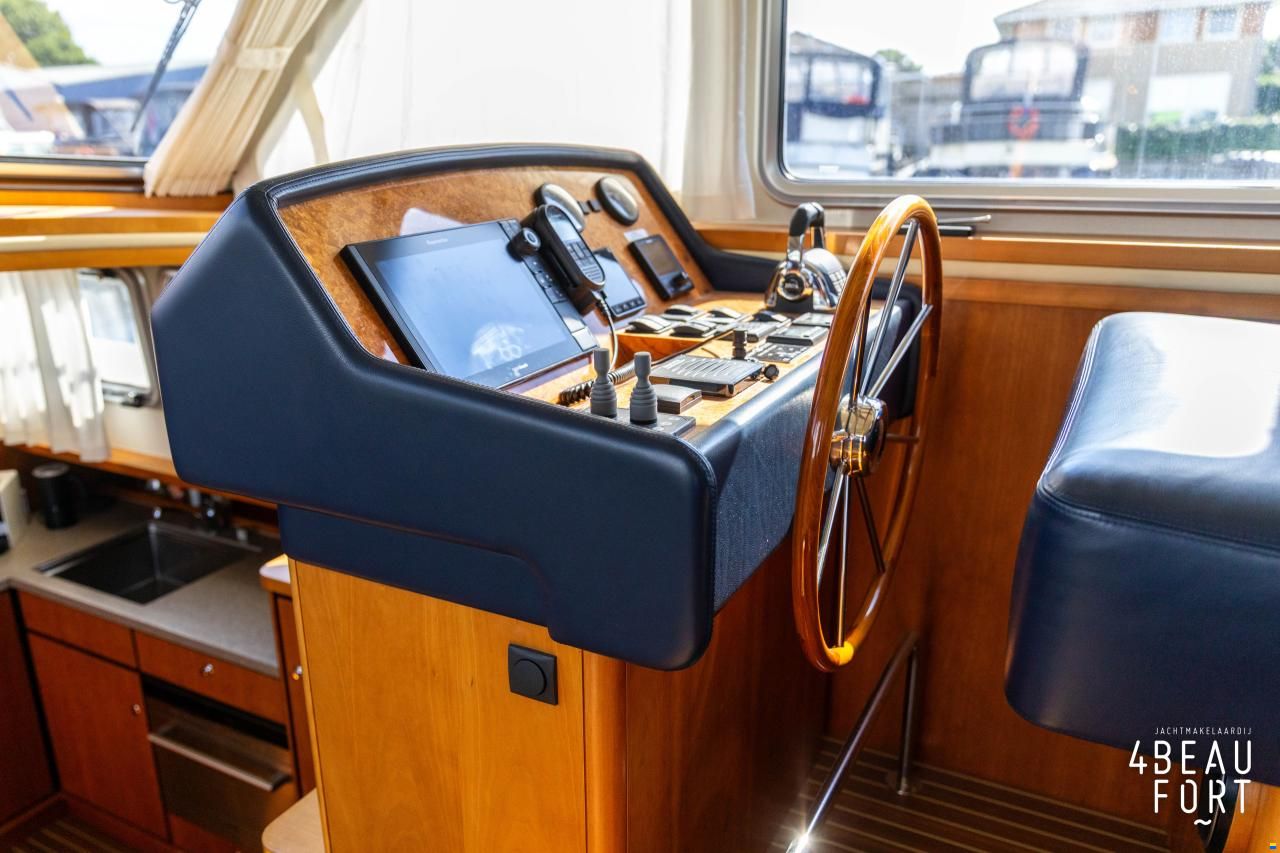 Linssen Grand Sturdy 470 Sedan Wheelhouse Longto