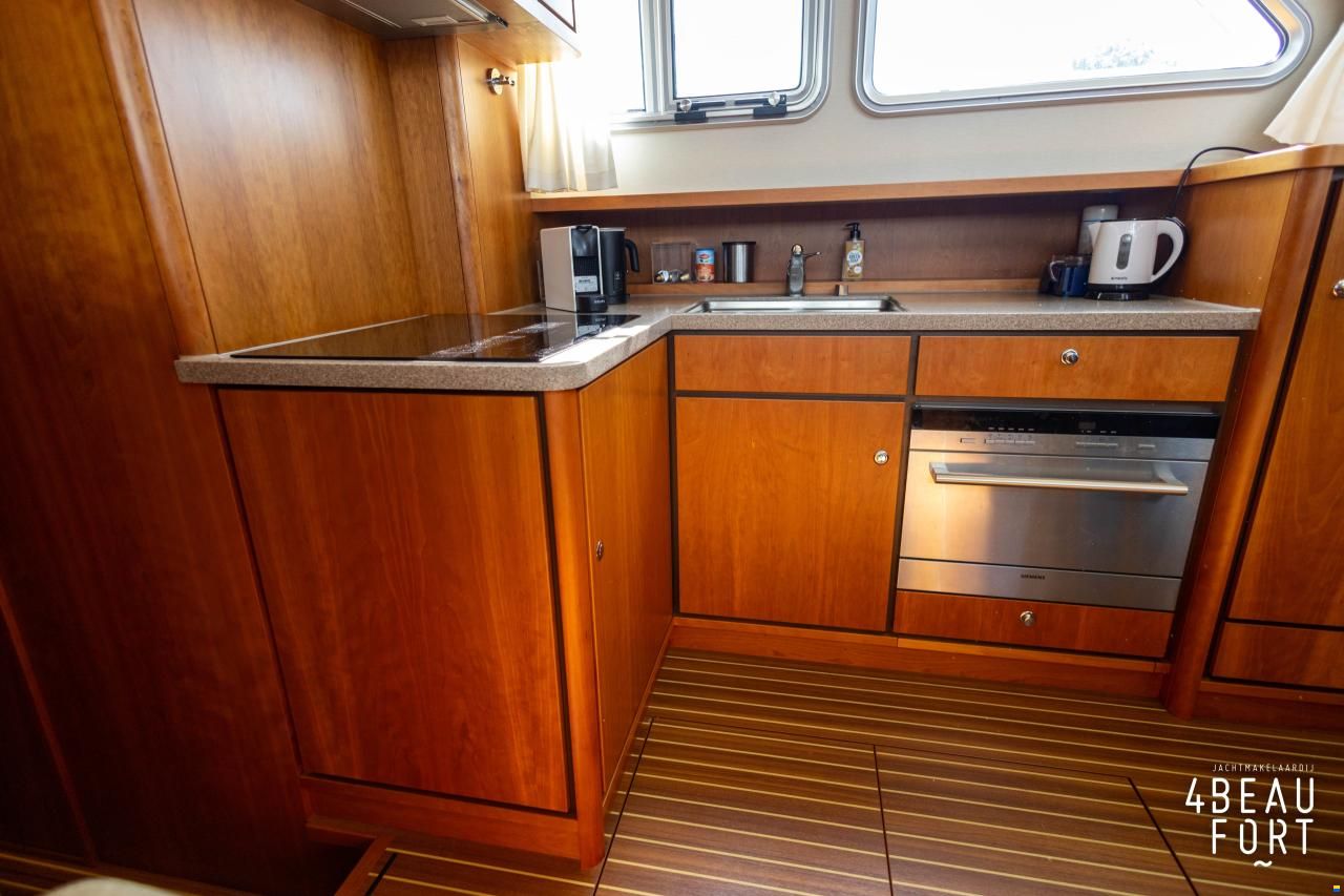 Linssen Grand Sturdy 470 Sedan Wheelhouse Longto