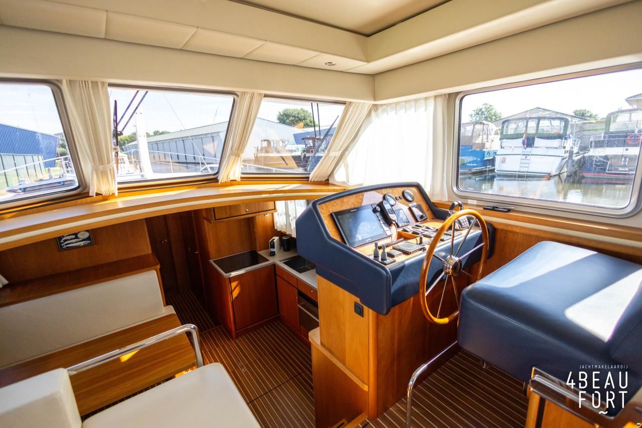 Linssen Grand Sturdy 470 Sedan Wheelhouse Longto