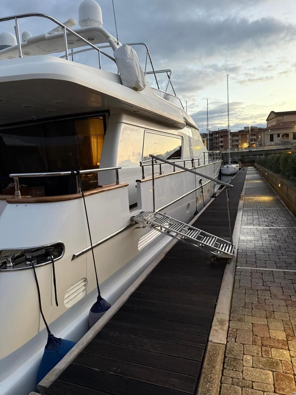 Sanlorenzo SL 72