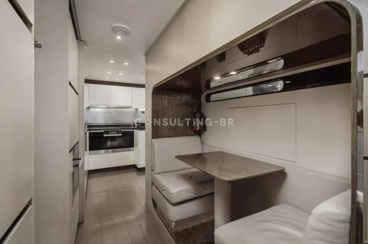 Azimut Grande 30M
