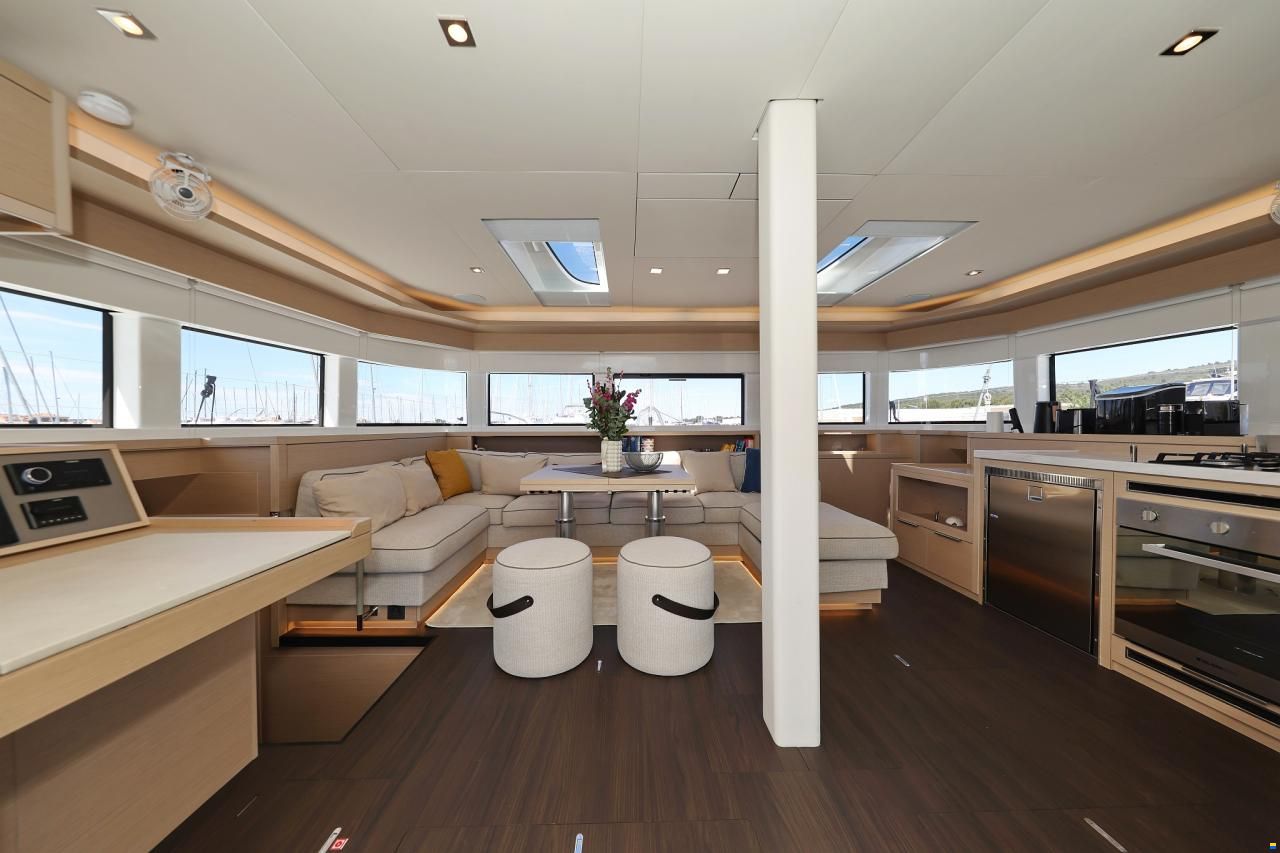Lagoon 55