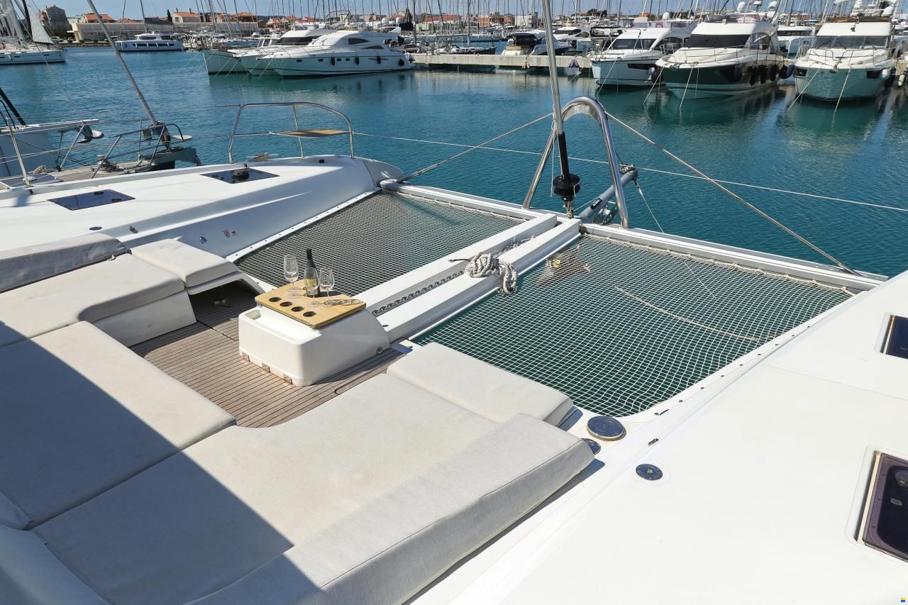 Lagoon 55