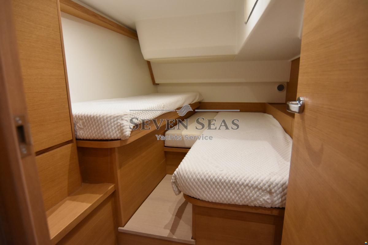 Solaris 44