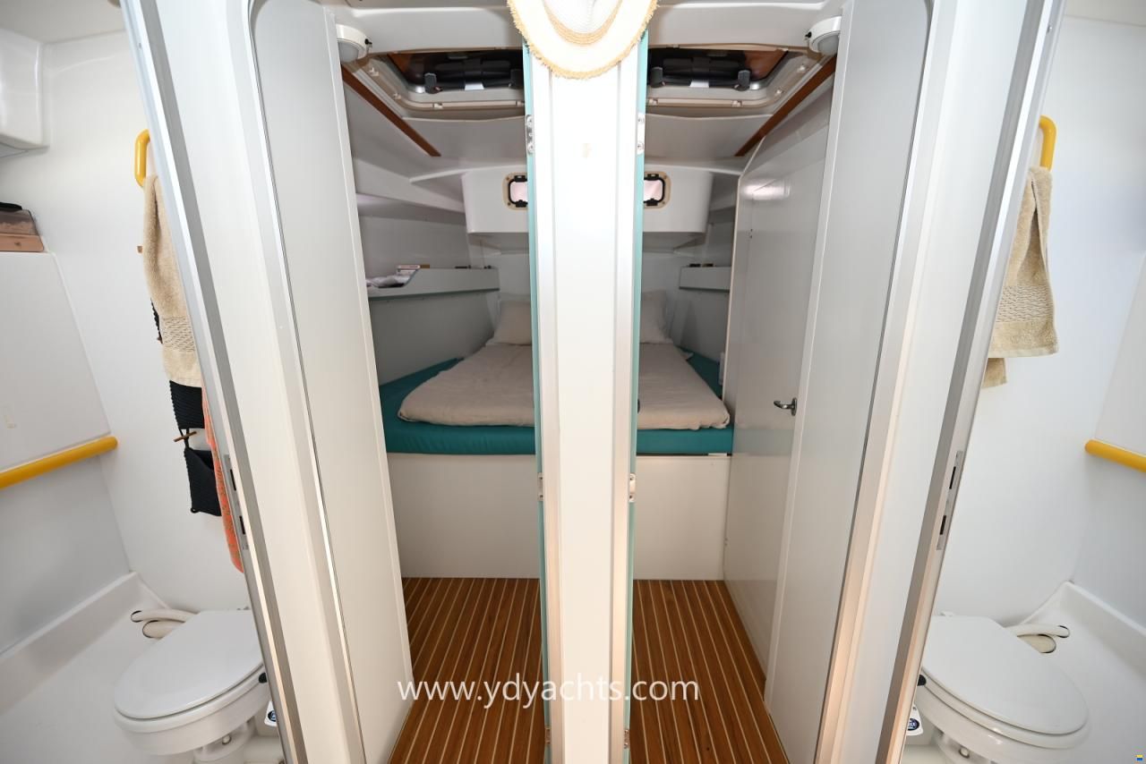 Dufour Atoll 43 Owner's Version