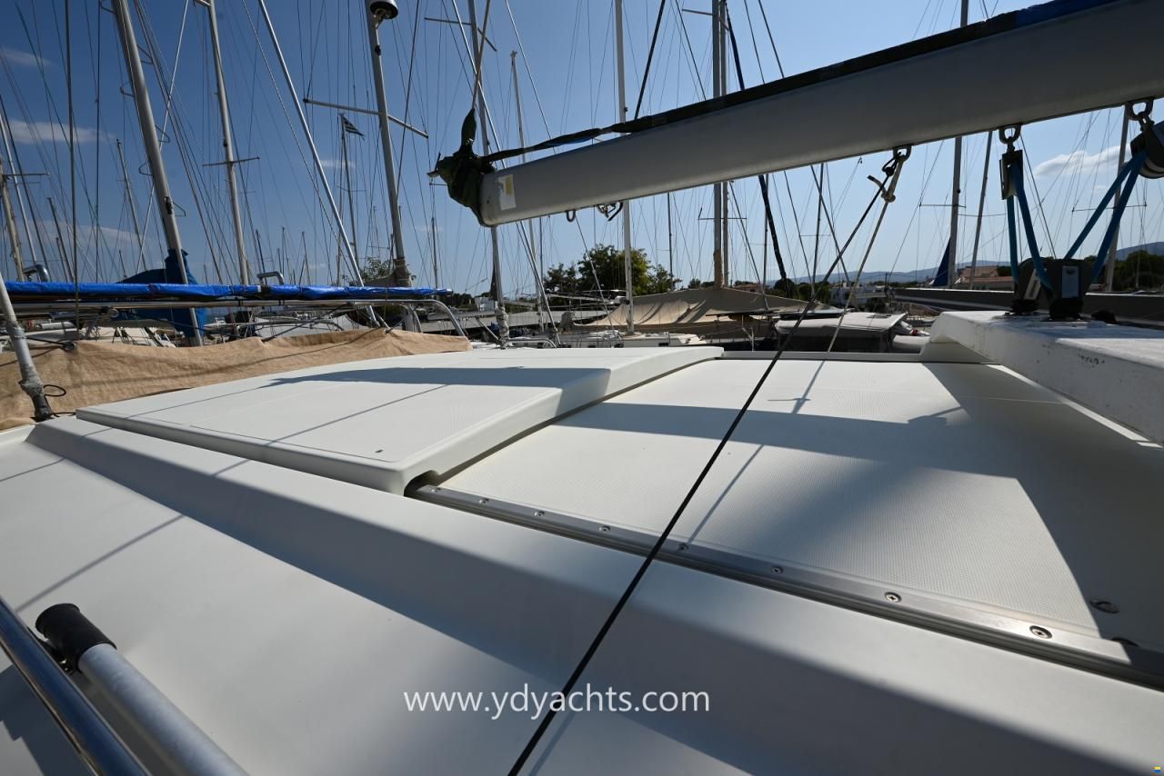 Dufour Atoll 43 Owner's Version