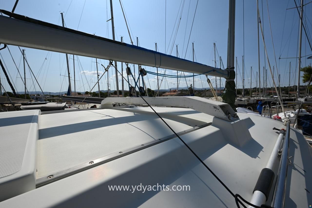 Dufour Atoll 43 Owner's Version