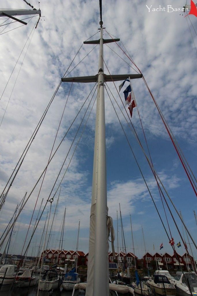 LM Mermaid 380