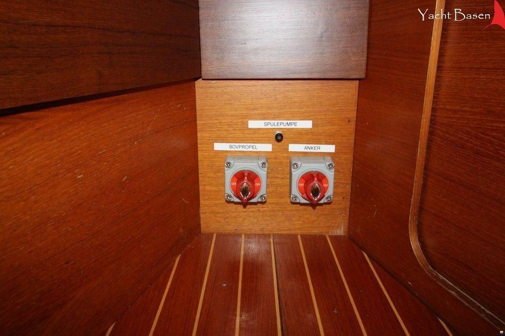 LM Mermaid 380