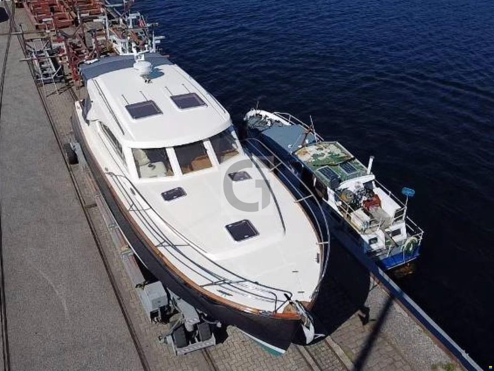 Oyster OM43