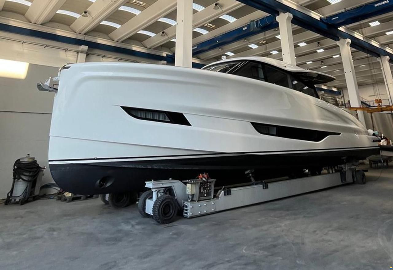 Solaris Power Power 60 Coupe