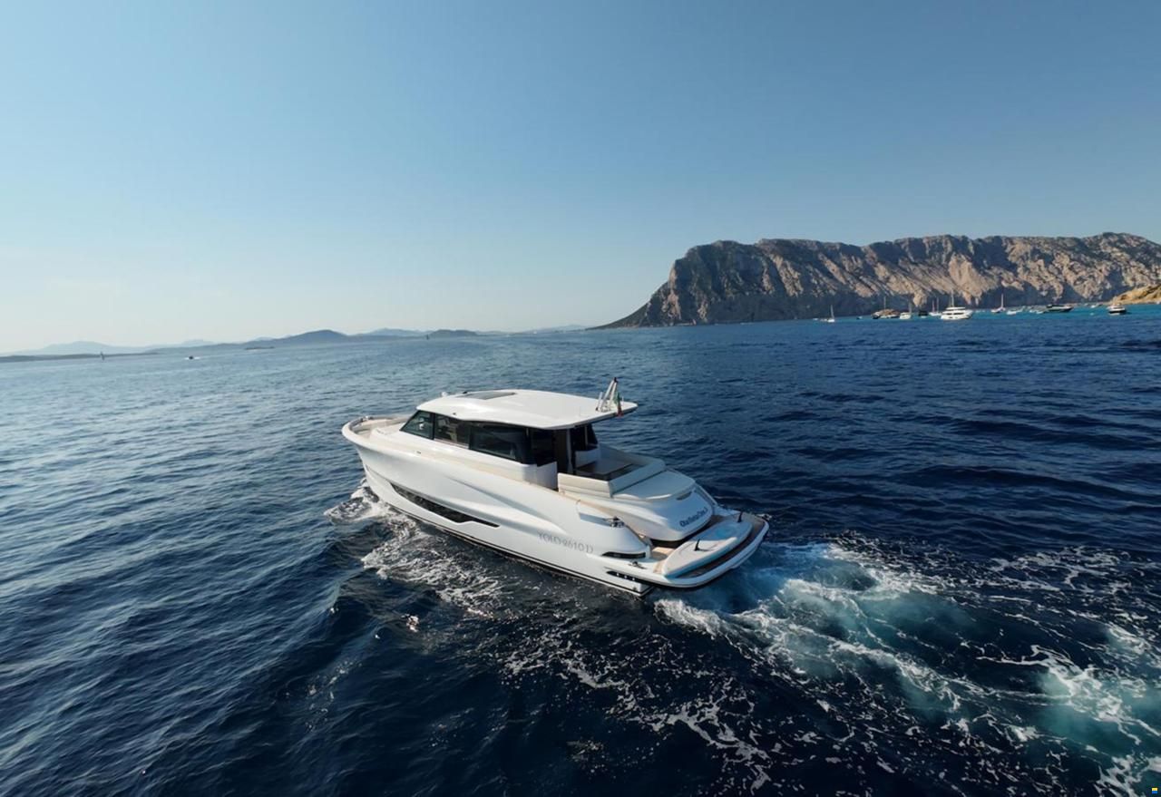Solaris Power Power 60 Coupe