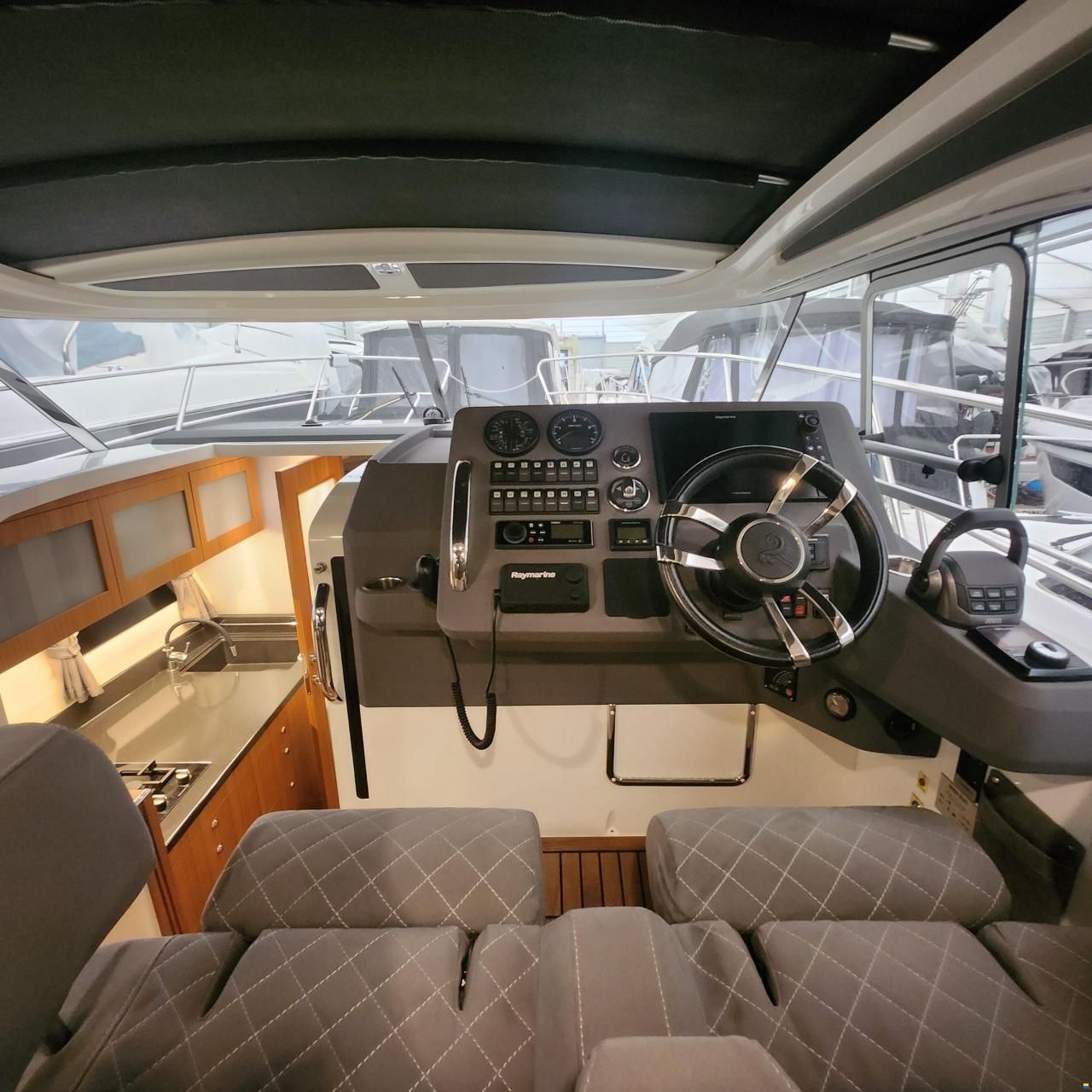 Marex 310 Sun Cruiser