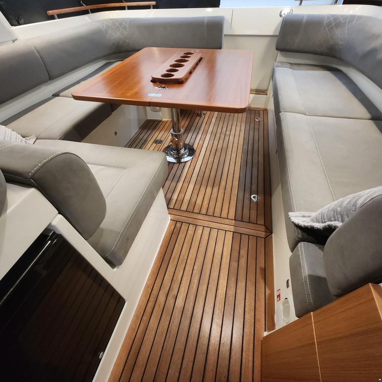 Marex 310 Sun Cruiser