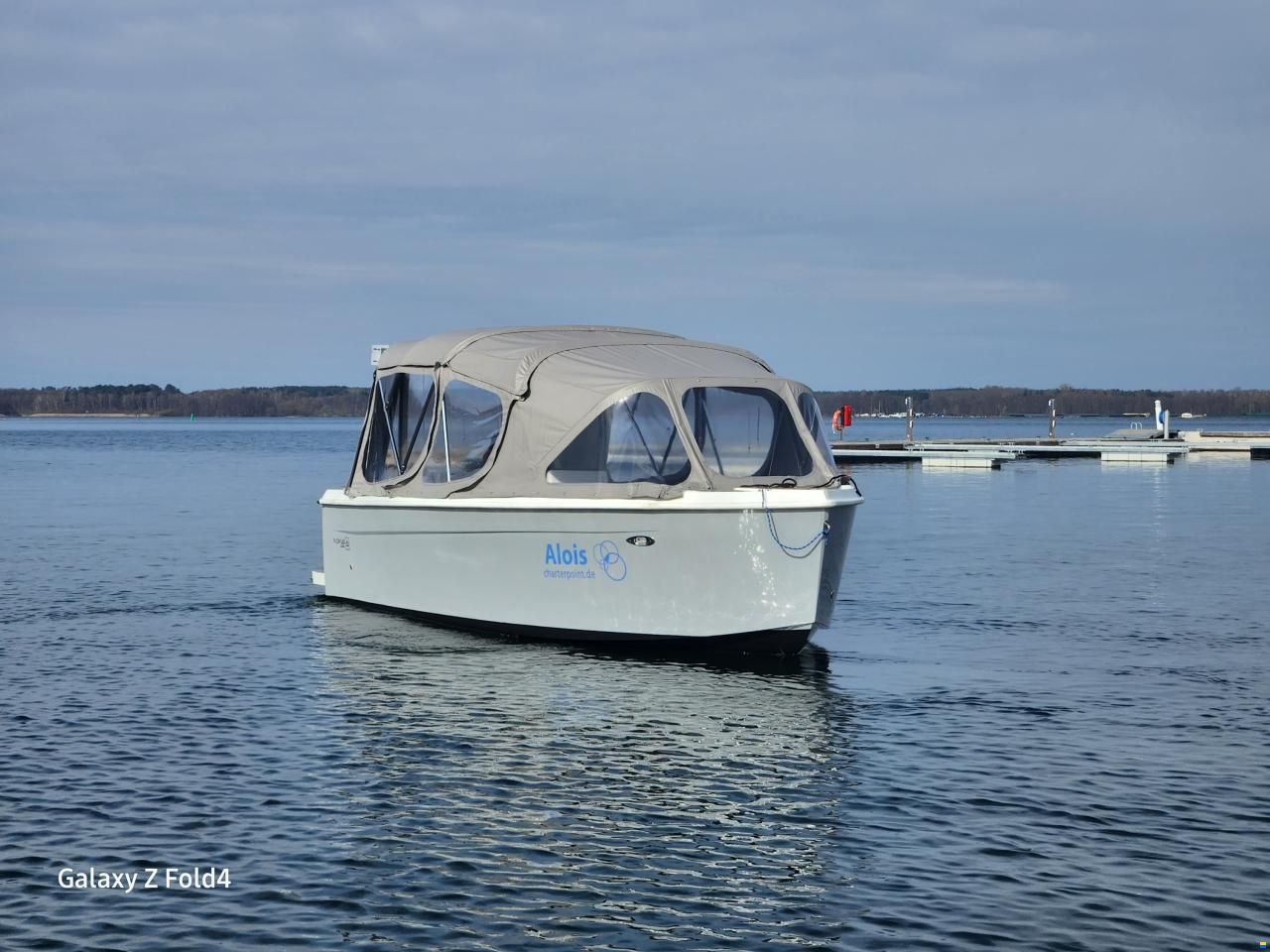 Alonsea Boats 560 mit Konsole Trailer vorhanden