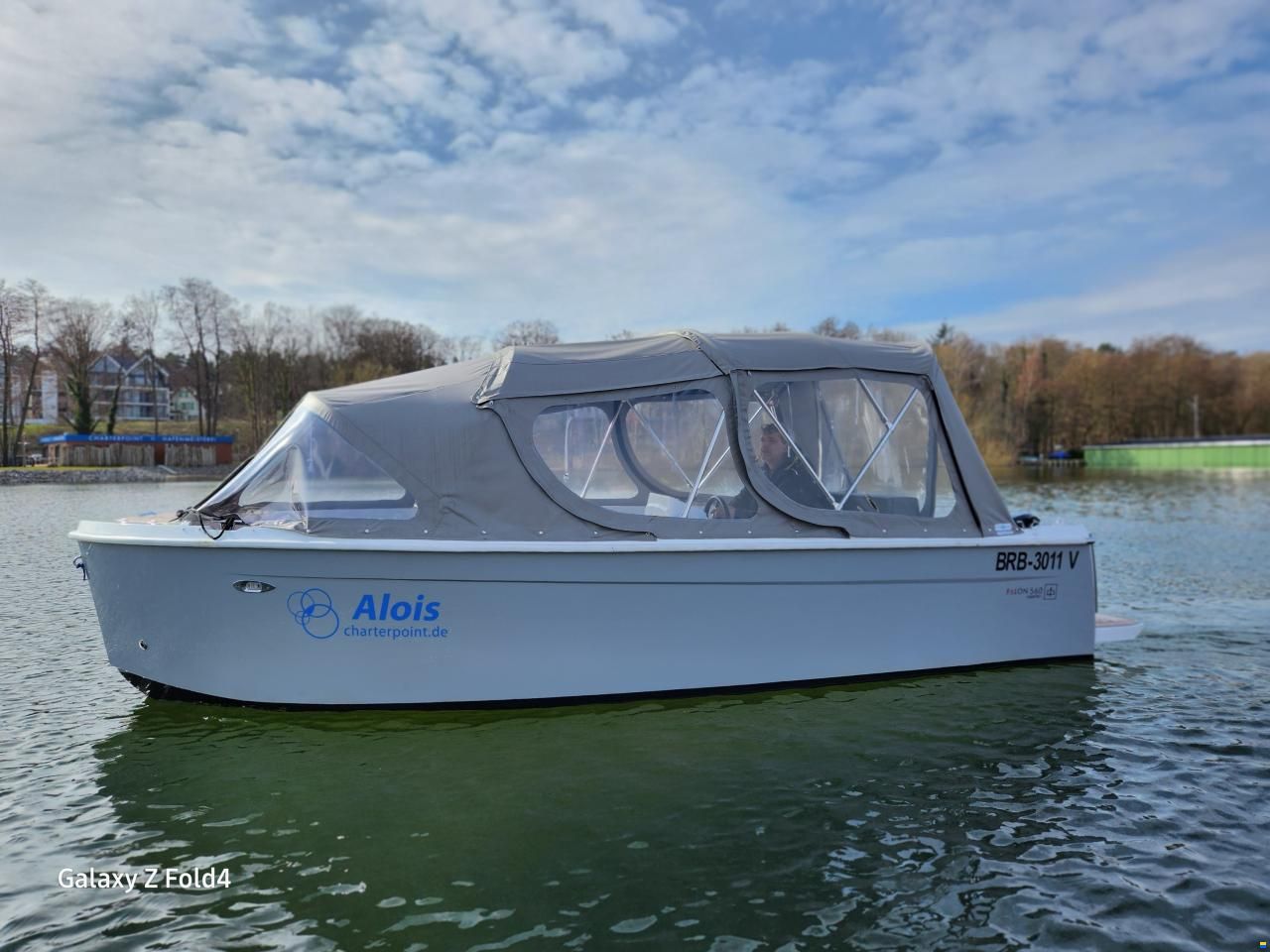 Alonsea Boats 560 mit Konsole Trailer vorhanden