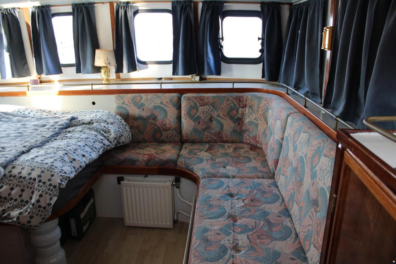Porsius shipyard Directieboot