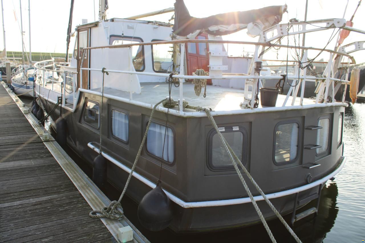 Porsius shipyard Directieboot