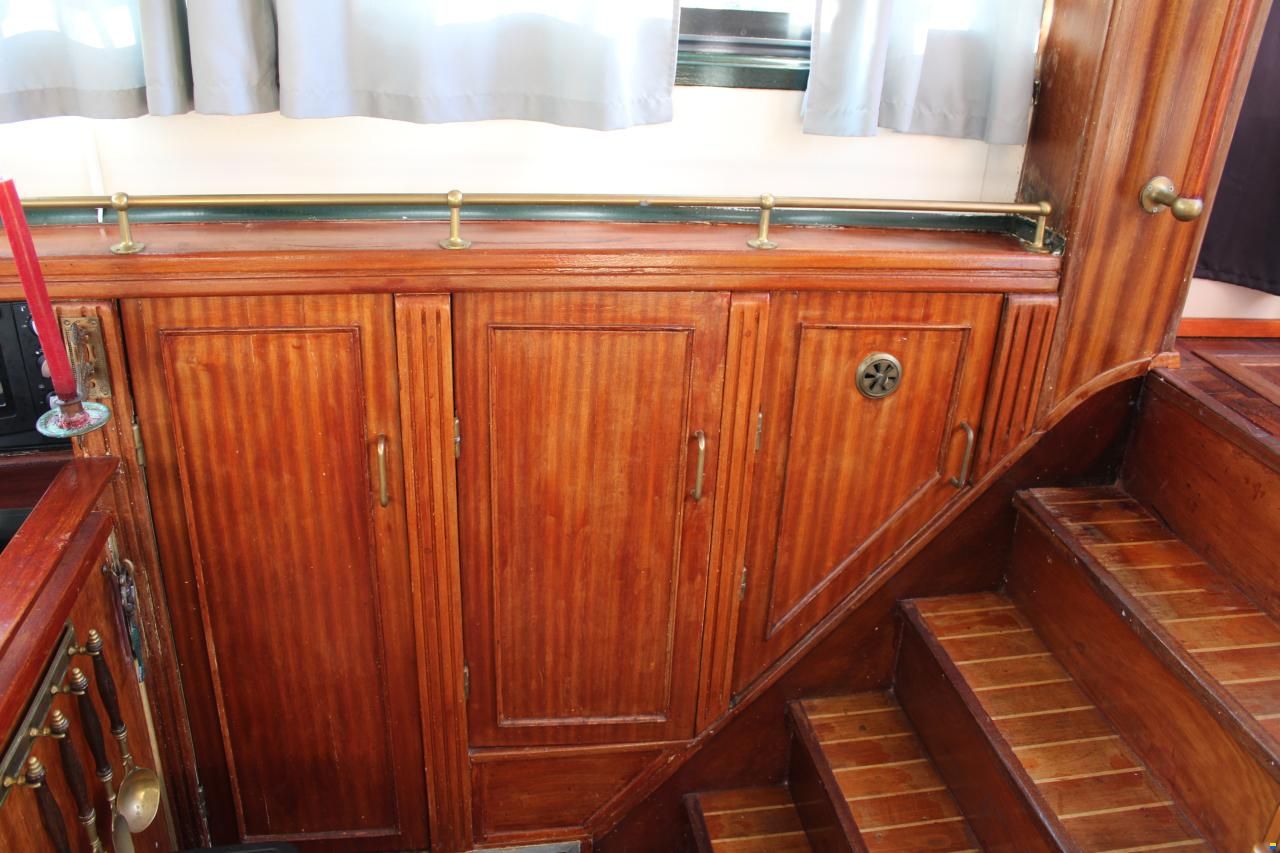 Porsius shipyard Directieboot