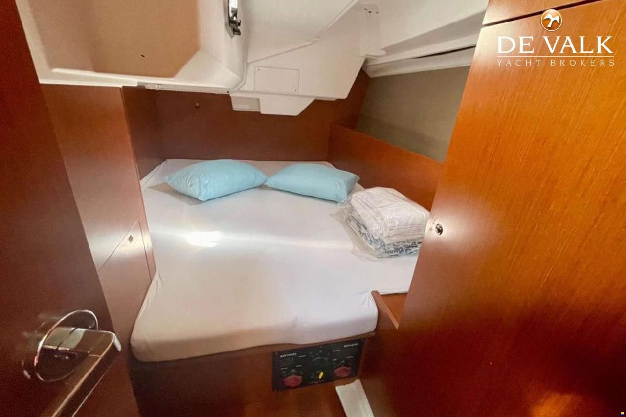 Beneteau Oceanis 38