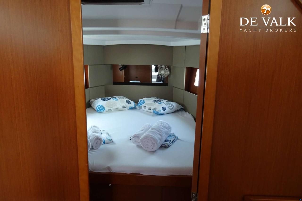 Beneteau Oceanis 38