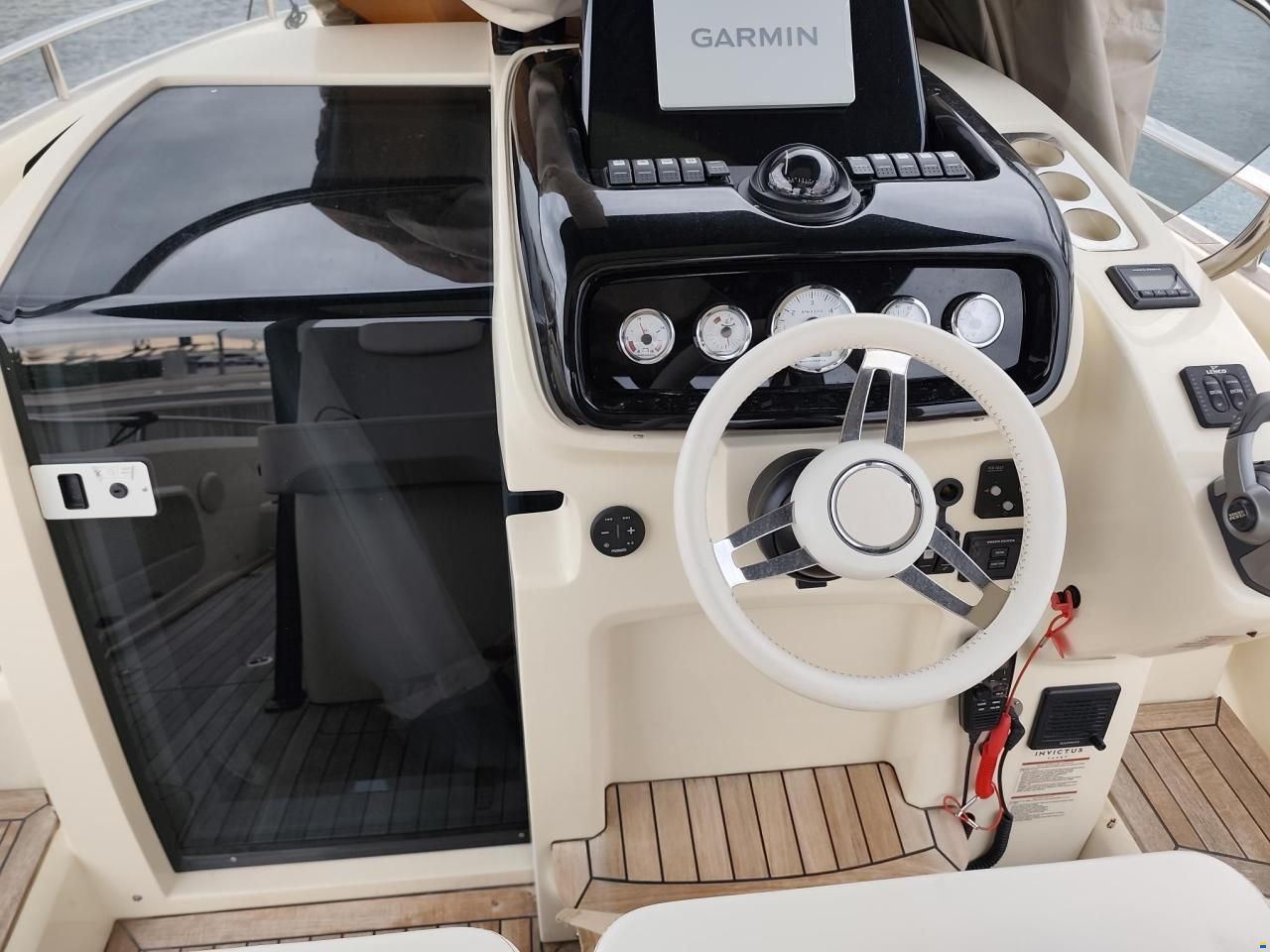 Invictus GT280