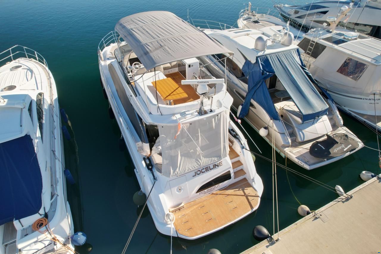 Azimut 53 Fly