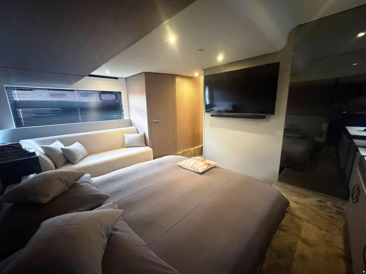 Azimut 53 Fly