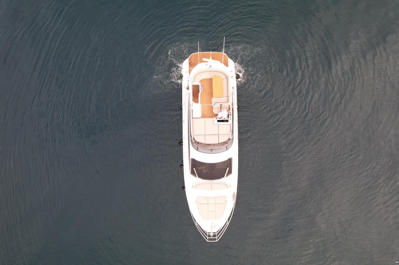 Azimut 53 Fly