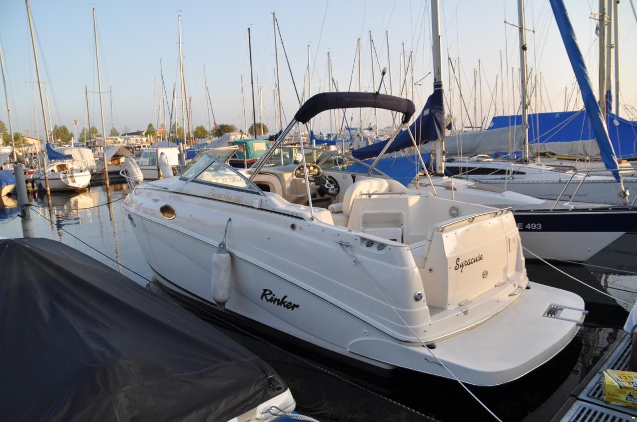 Rinker 250 FV
