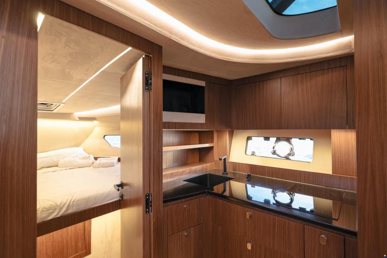 Focus Motor Yacht 3X