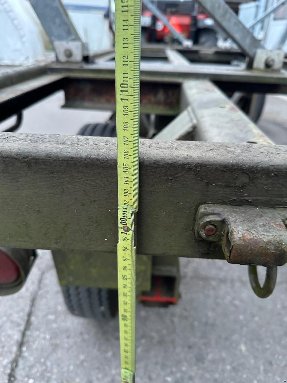 sehr solider Trailer