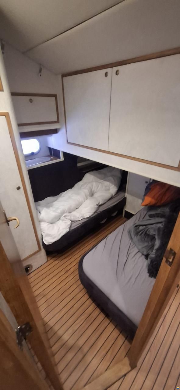 Neptunus Sedan 138 Fly