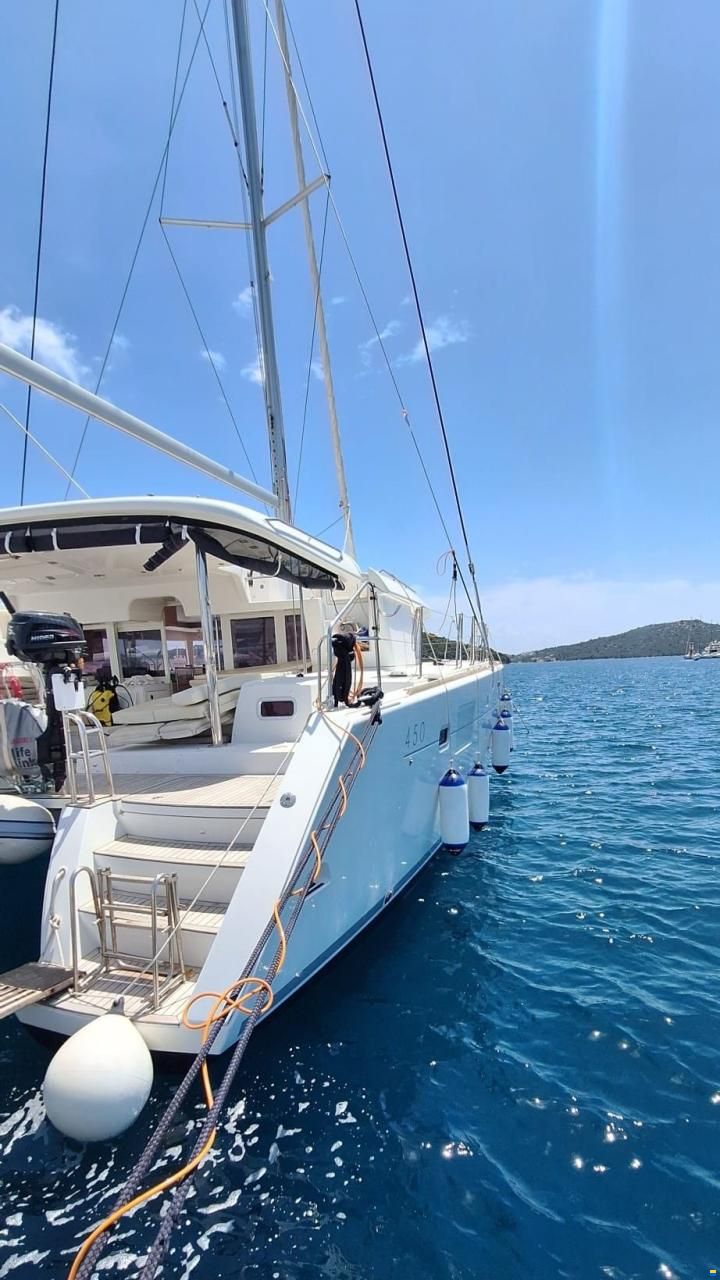 Lagoon 450
