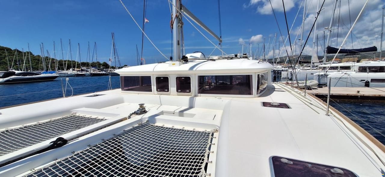 Lagoon 450