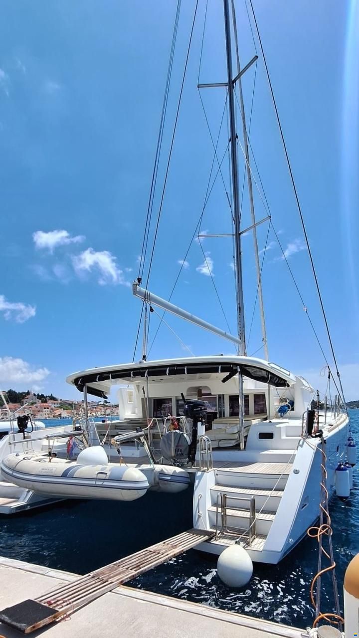 Lagoon 450