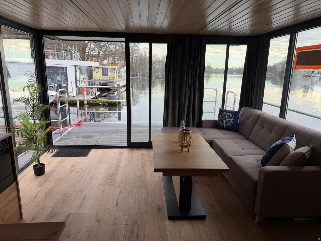 Hausboot Borneo Falster