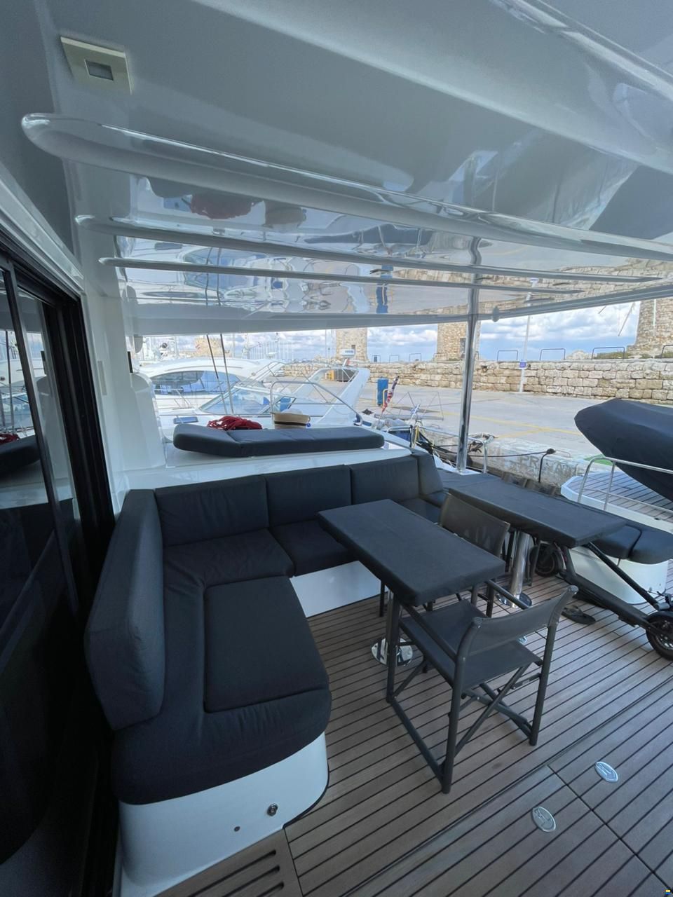 Lagoon 55