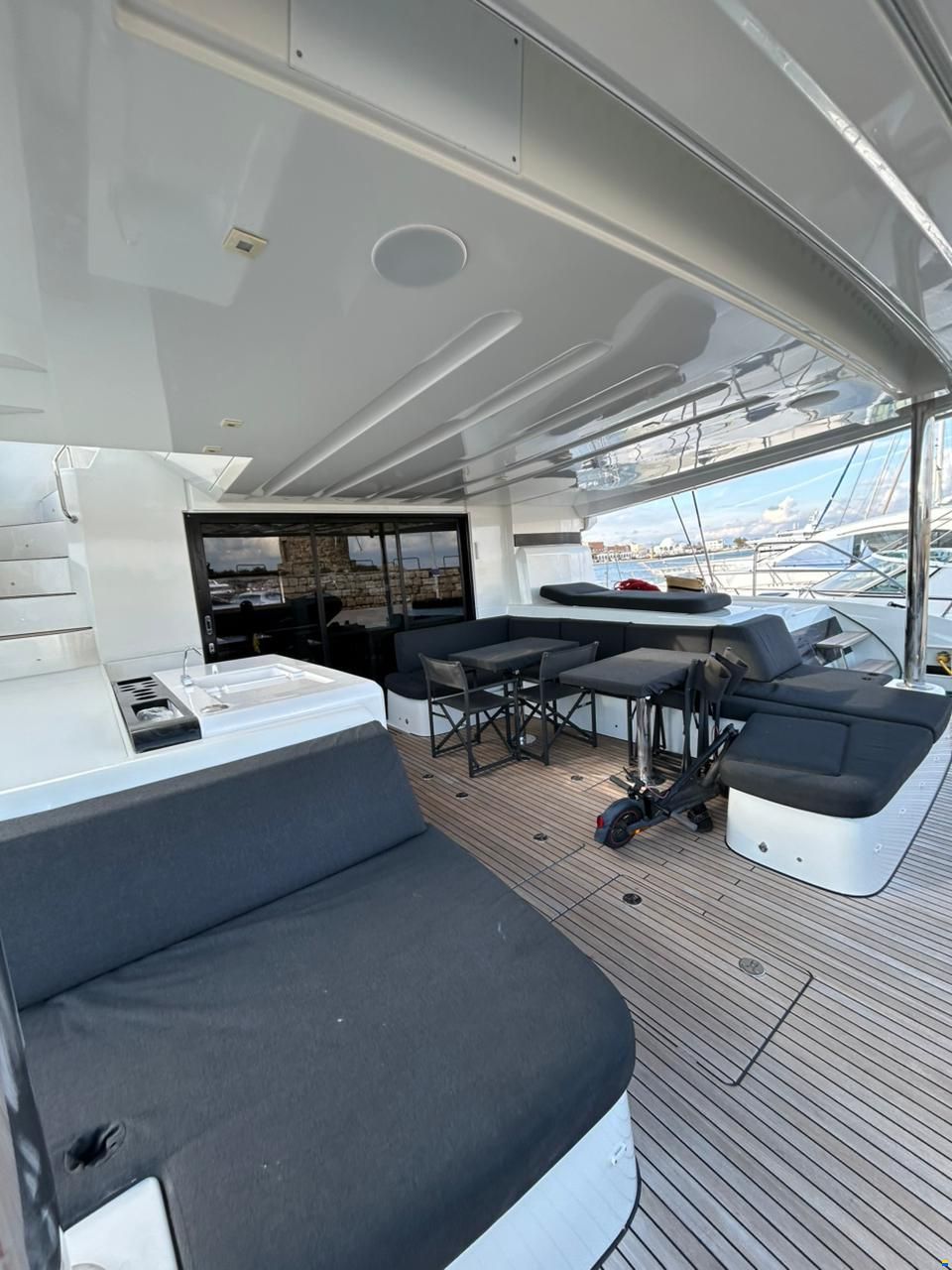 Lagoon 55