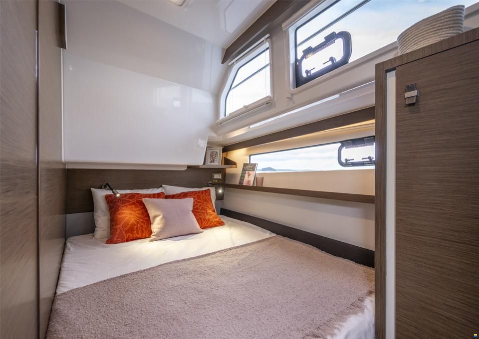 Delphia 11 Sedan, 2026 NEW BOAT