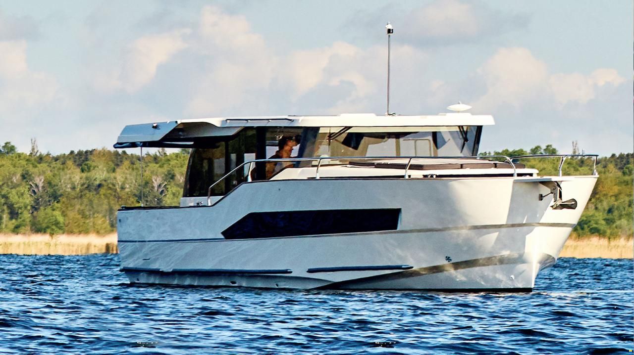 Delphia 12 Sedan, 2026 NEW BOAT